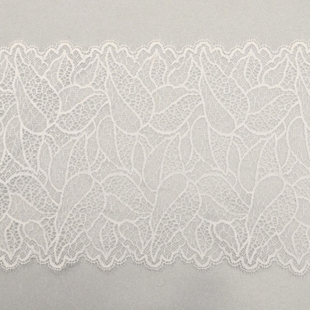 Seven Inch White Floral Leaf Scalloped Lace