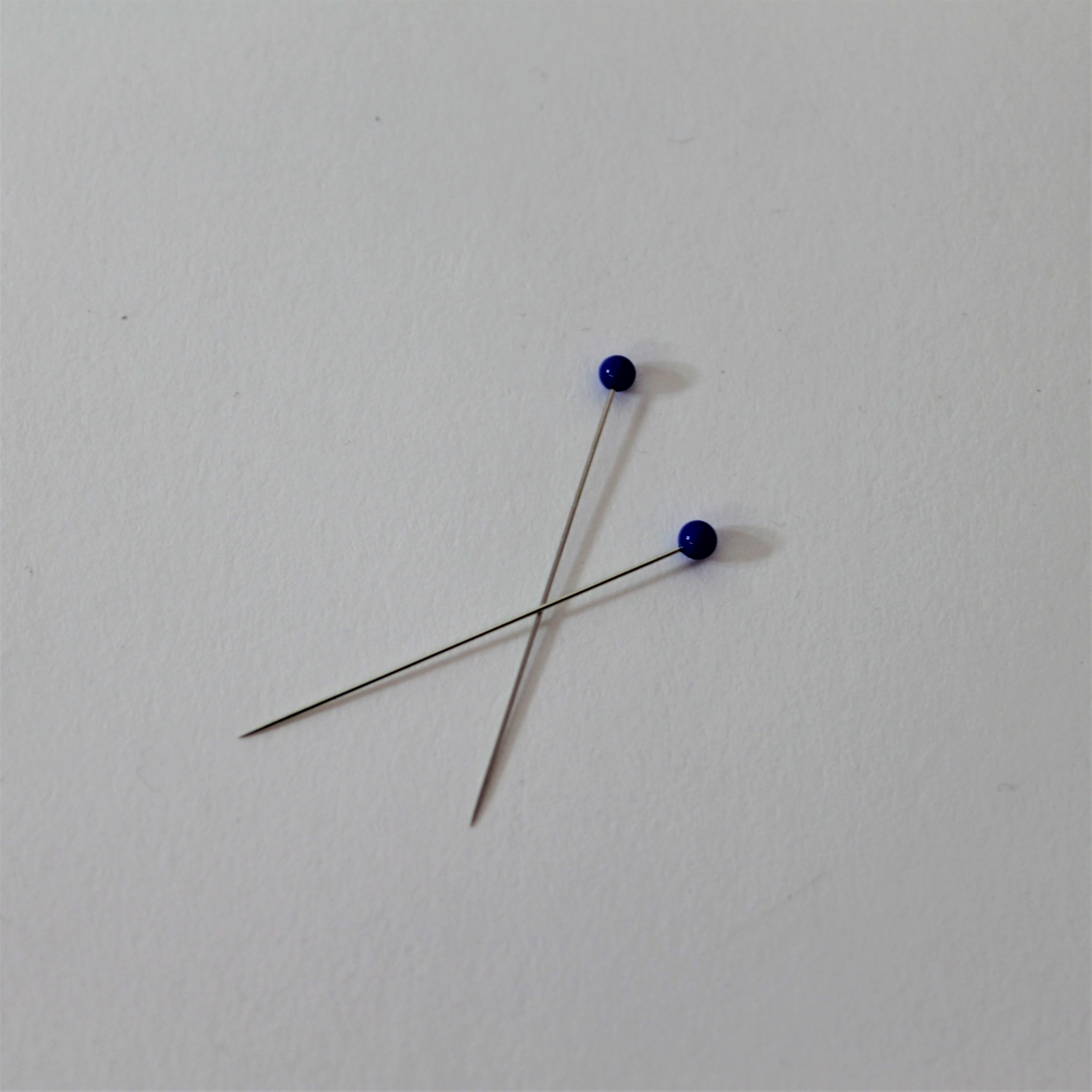 Dritz Ultra-Fine Glass Head Pins- Bra-Makers Supply